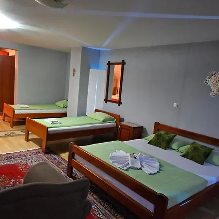 Hotel Genex-m 3*