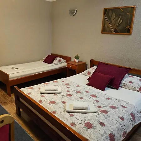 Hotel Genex-m 3*